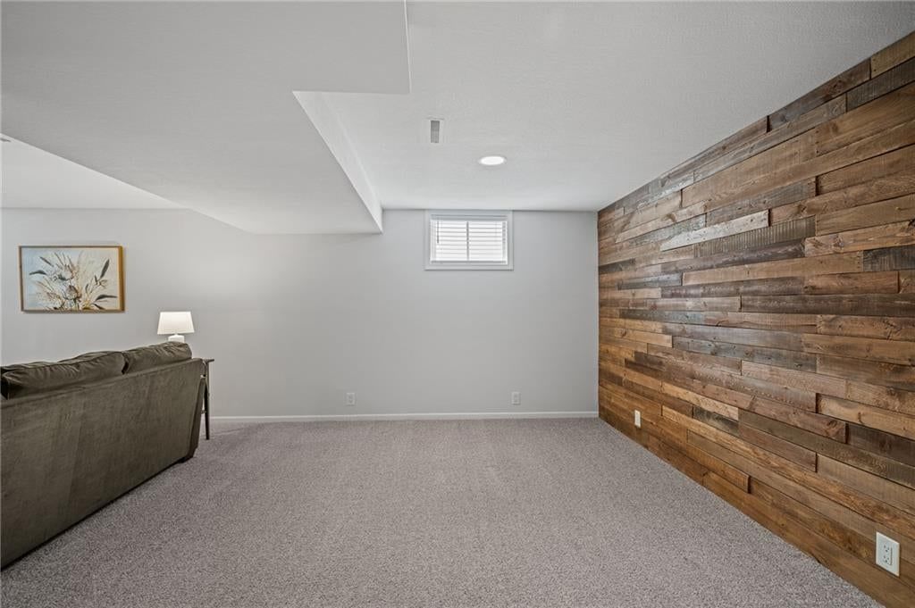 406 NE Crescent Street — photo 26