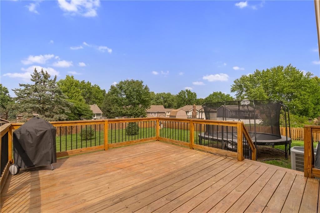 406 NE Crescent Street — photo 29