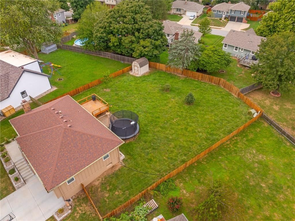 406 NE Crescent Street — photo 35