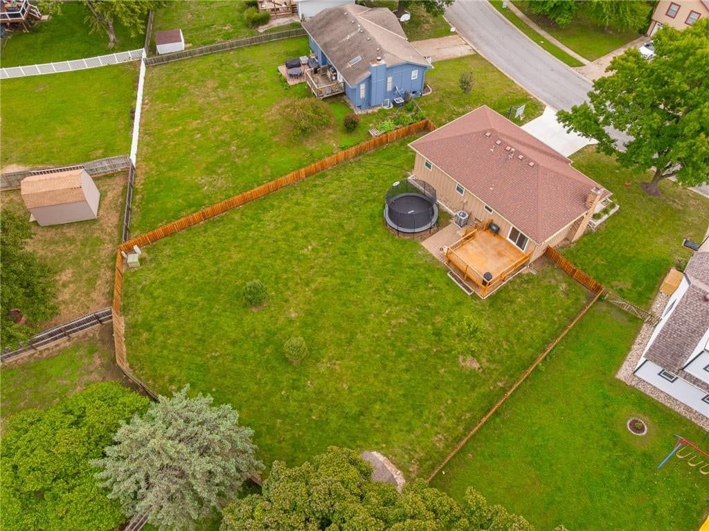 406 NE Crescent Street — photo 37