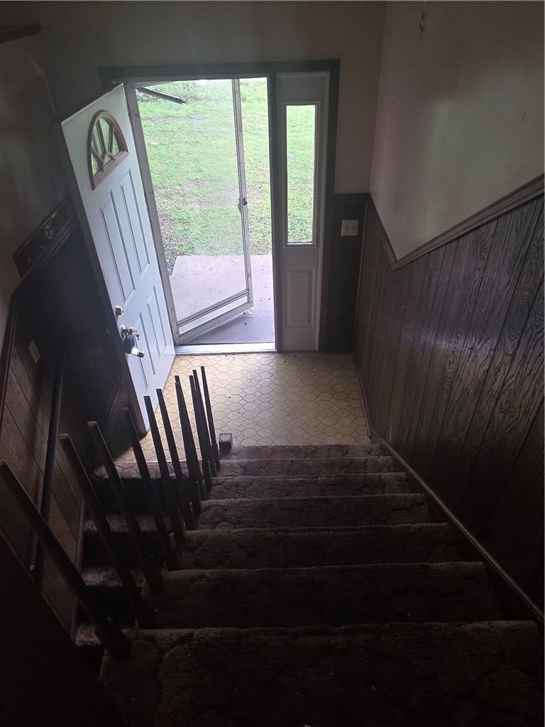 207 E 10th Street — photo 5