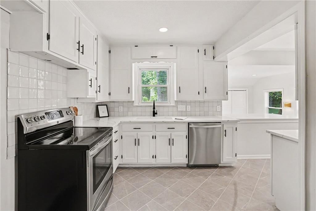 5406 Ash Street — photo 10