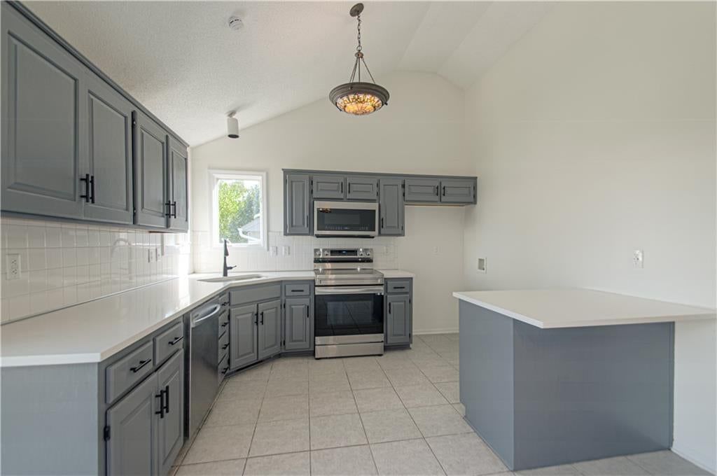 14105 LORA Street — photo 22