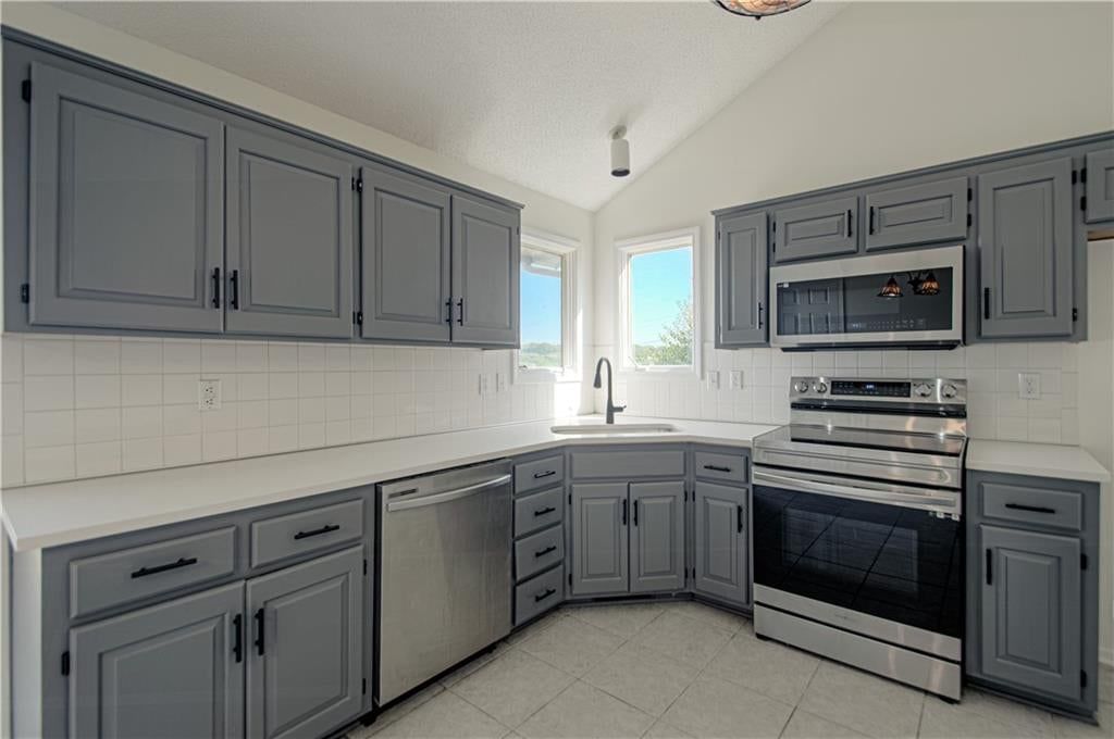 14105 LORA Street — photo 25