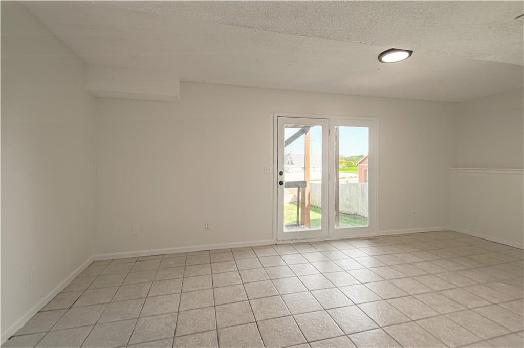 14105 LORA Street — photo 43