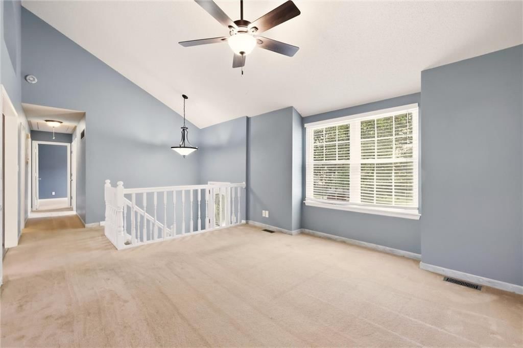 408 Huntington Court — photo 7