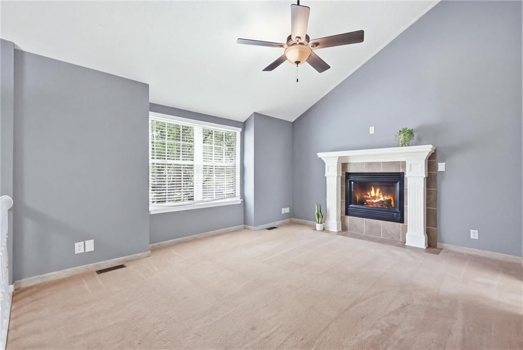 408 Huntington Court — photo 8