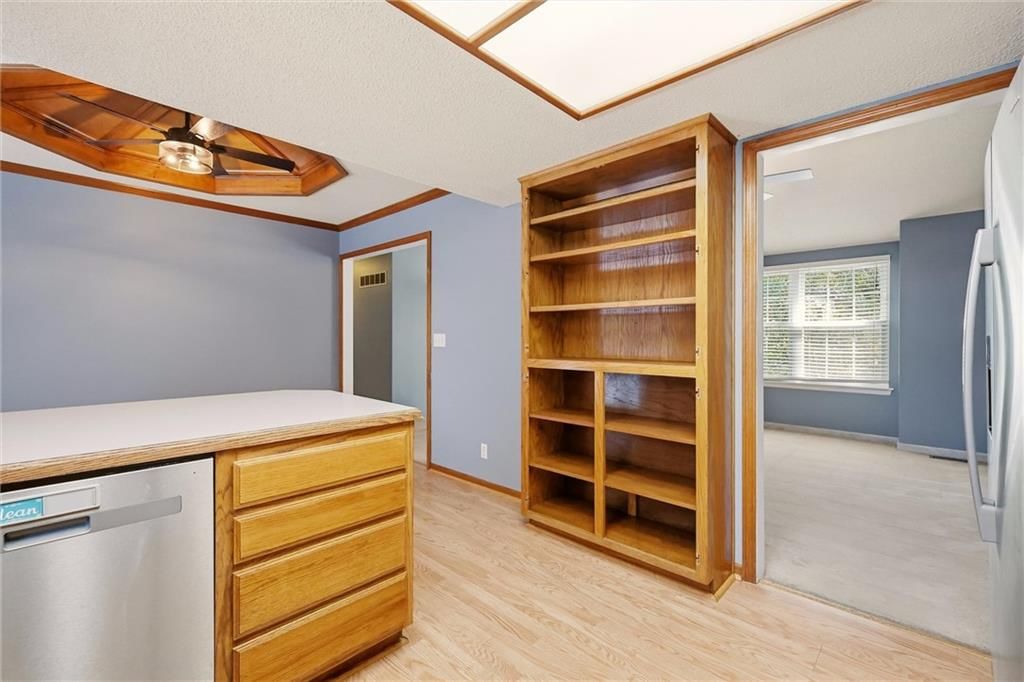 408 Huntington Court — photo 21