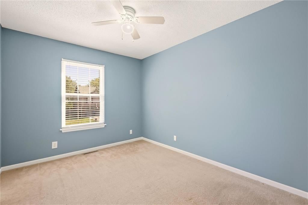 408 Huntington Court — photo 28