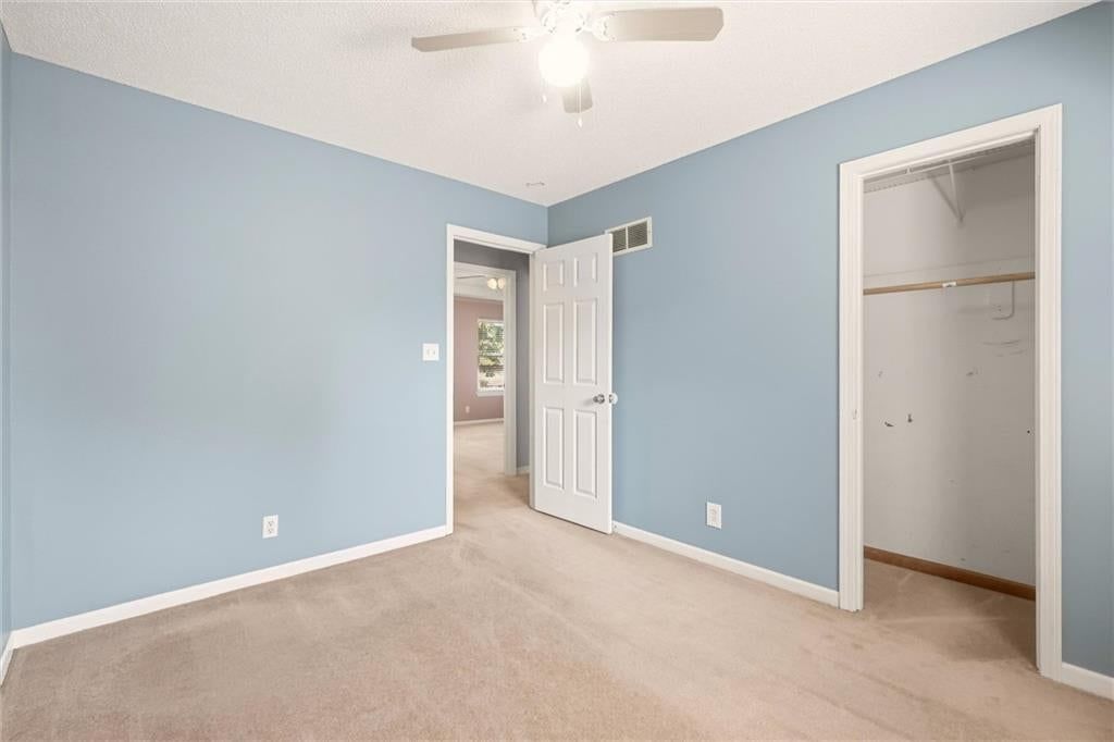 408 Huntington Court — photo 29