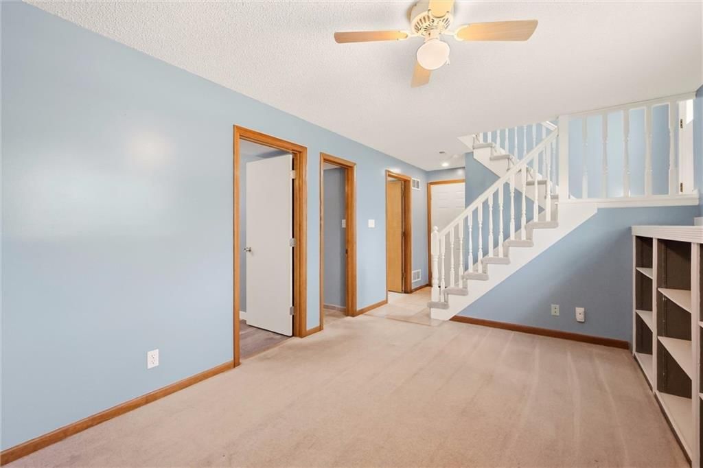 408 Huntington Court — photo 32