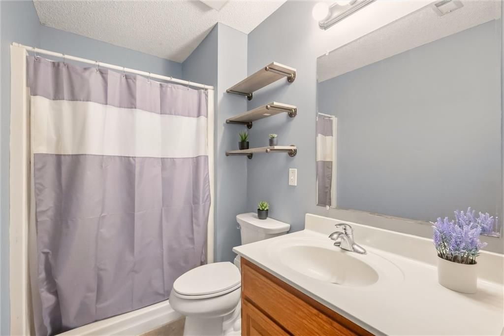408 Huntington Court — photo 34