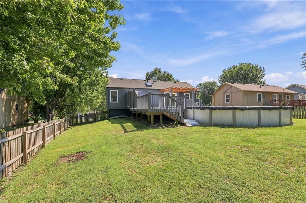408 Huntington Court — photo 37