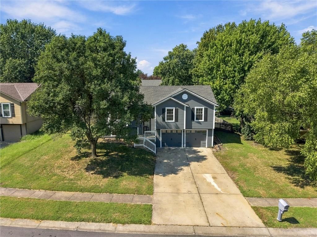 408 Huntington Court — photo 38