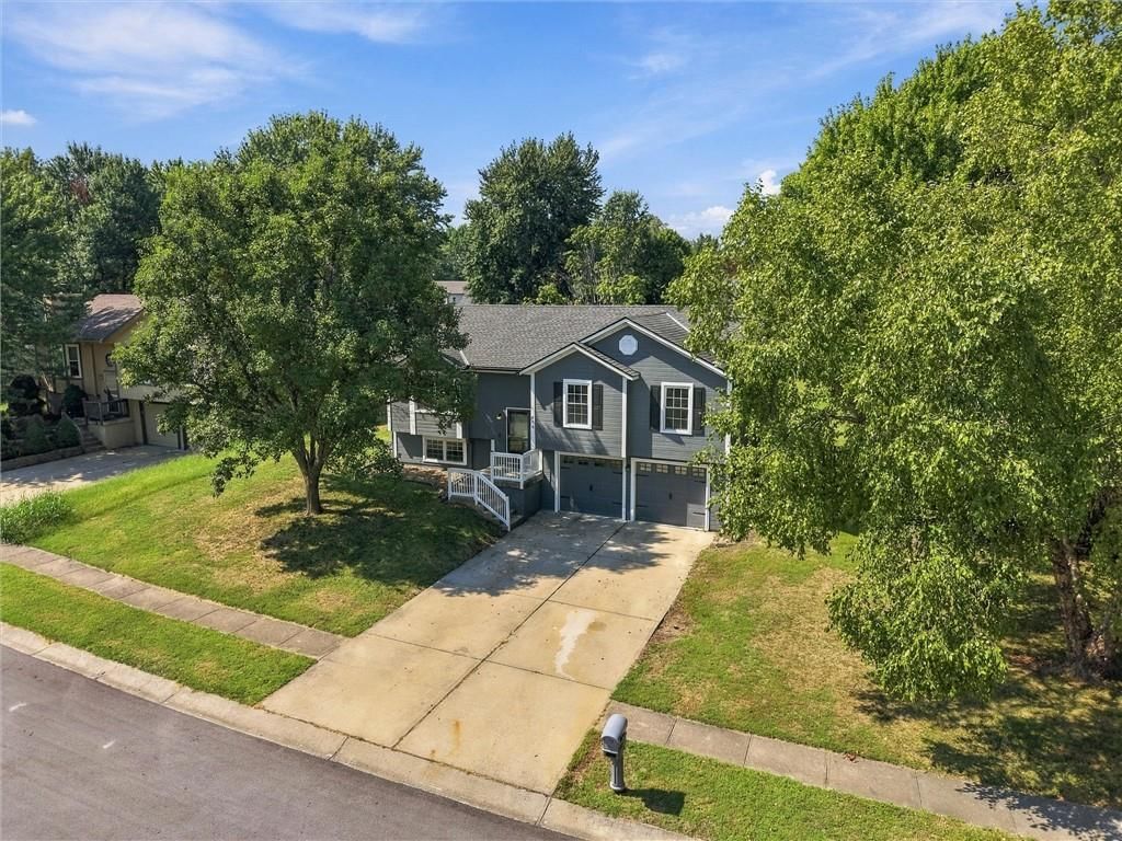 408 Huntington Court — photo 40