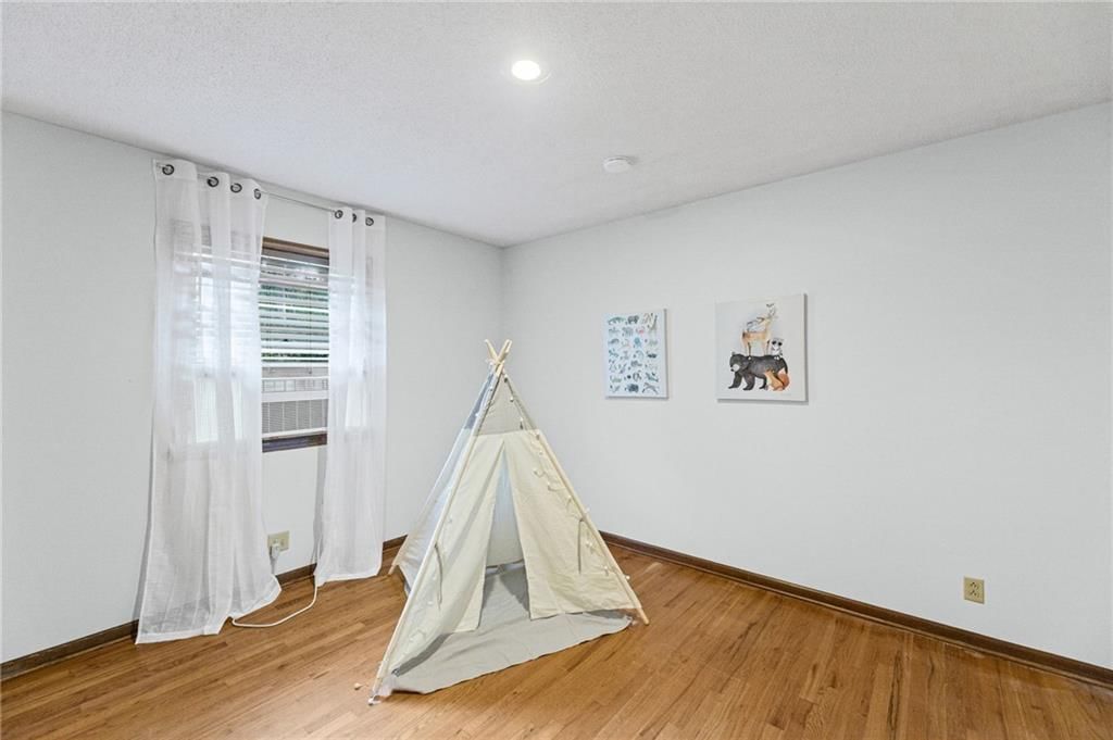 8905 Lamar Avenue — photo 13