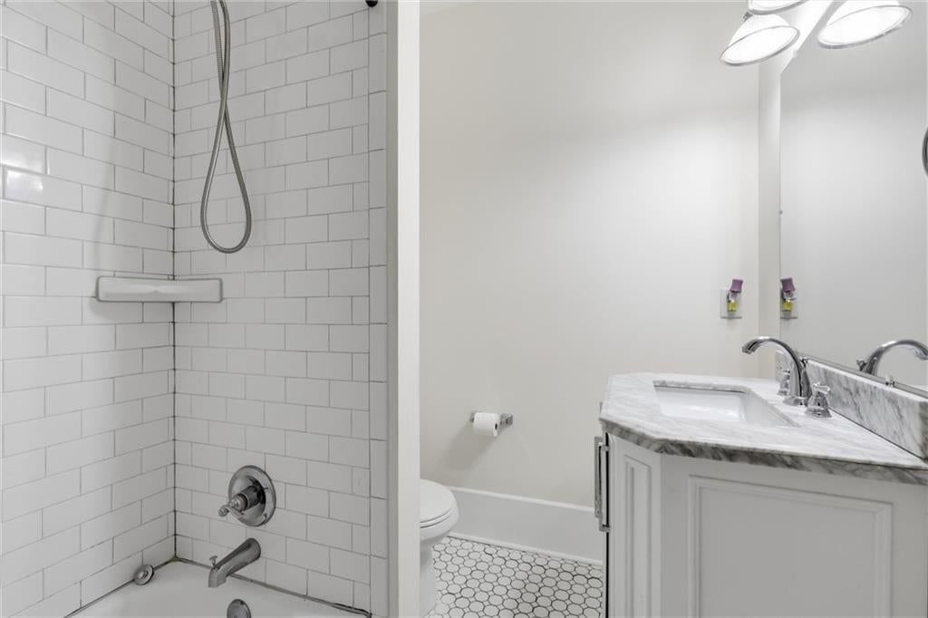 4200 MERCIER Street — photo 16