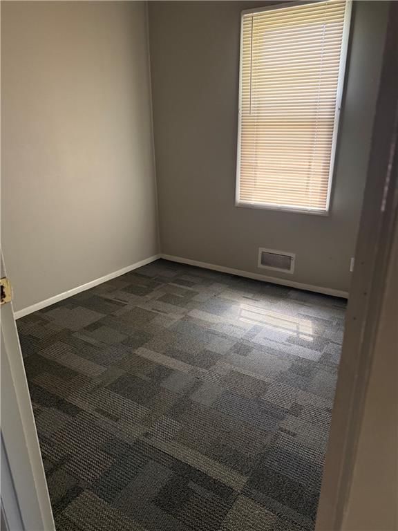4610 E 40th Street — photo 5