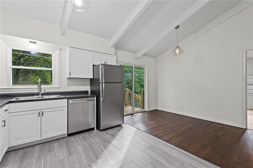 221 Wilshire Boulevard — photo 12