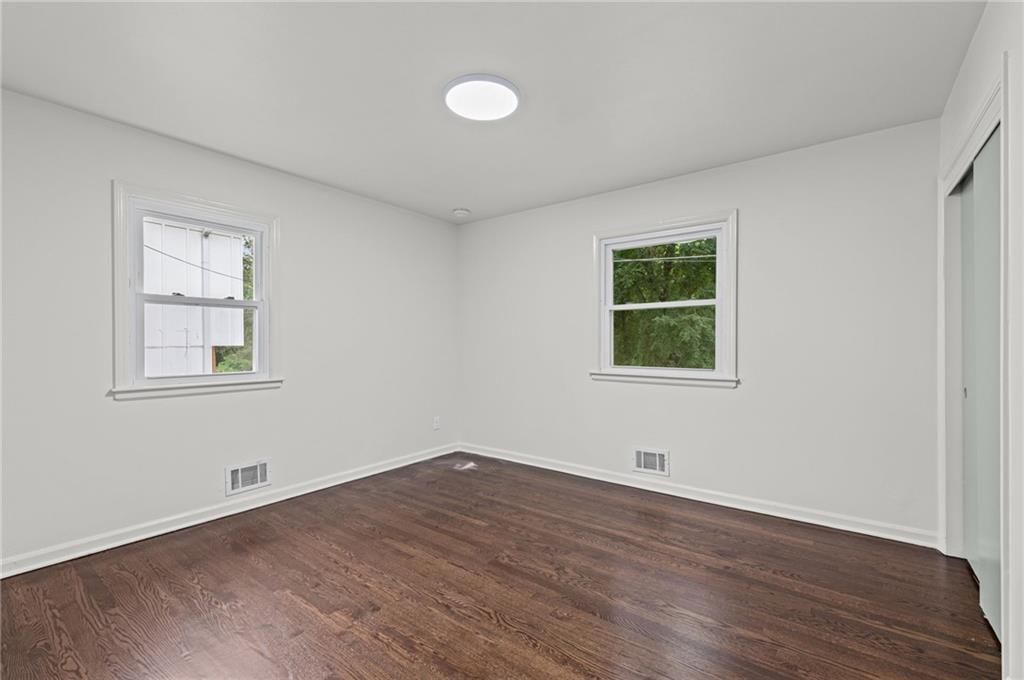 221 Wilshire Boulevard — photo 22