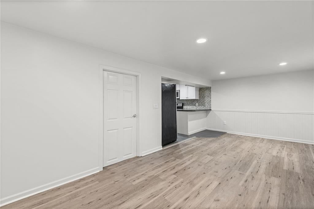 221 Wilshire Boulevard — photo 33