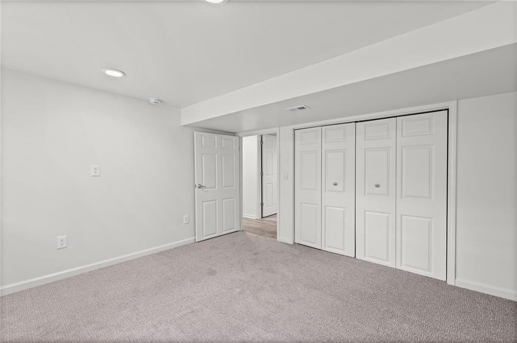 221 Wilshire Boulevard — photo 37