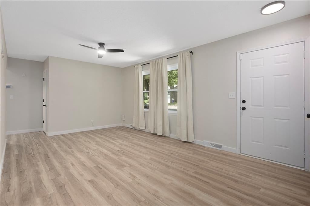 13421 Lowell Avenue, Grandview, MO: listing photo 3