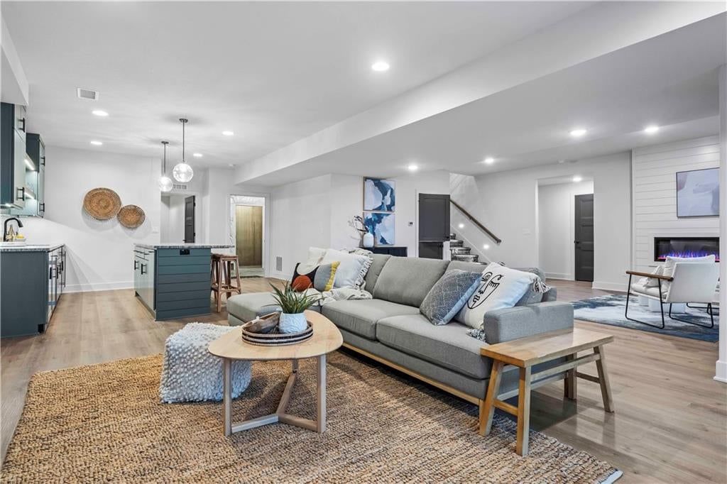 2809 W 175th Place — photo 44