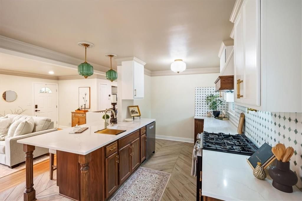 5600 Roe Boulevard — photo 12