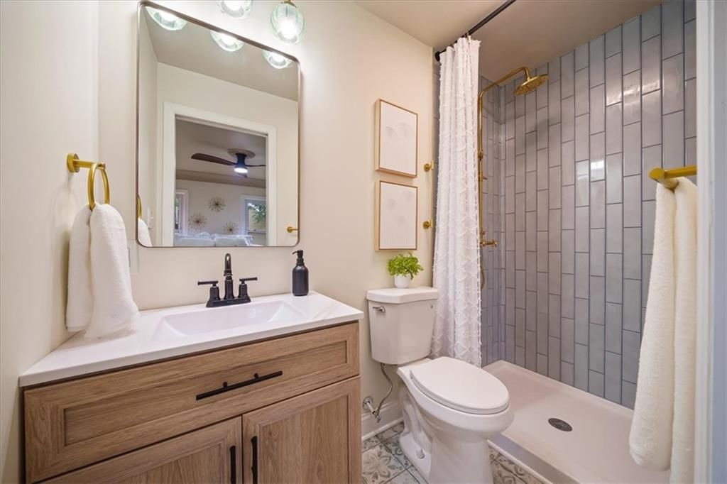 5600 Roe Boulevard — photo 22