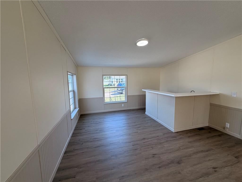 401 Sycamore Court — photo 25