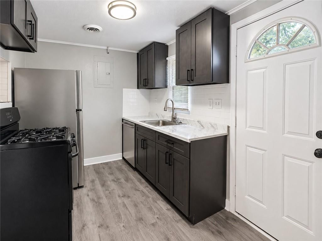 1118 S 36th Street — photo 5