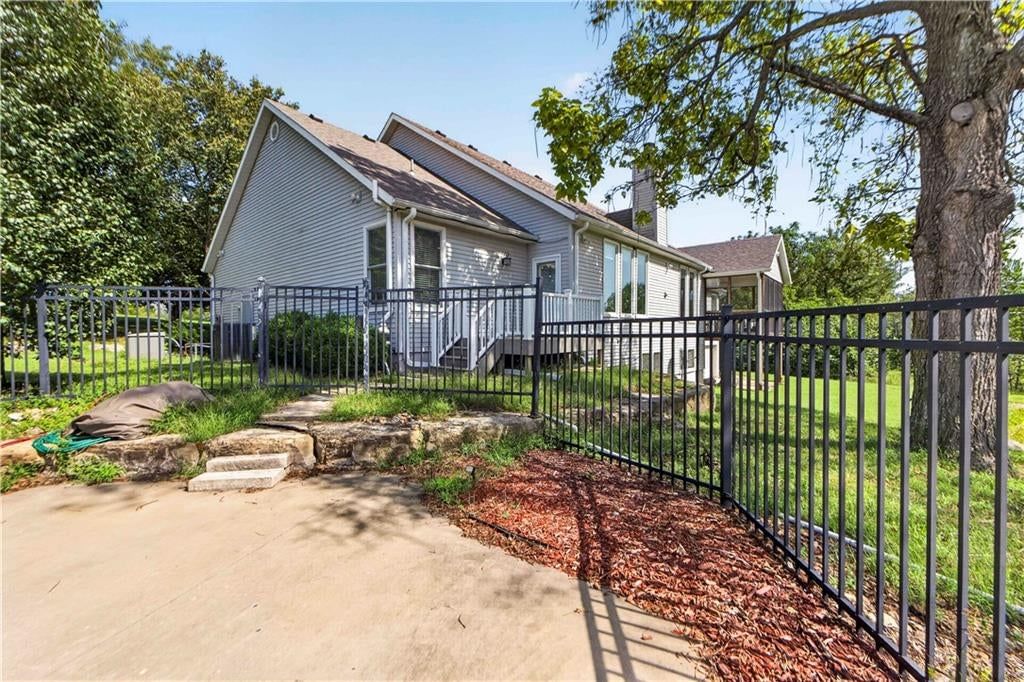 28098 Overbrook Road — photo 75