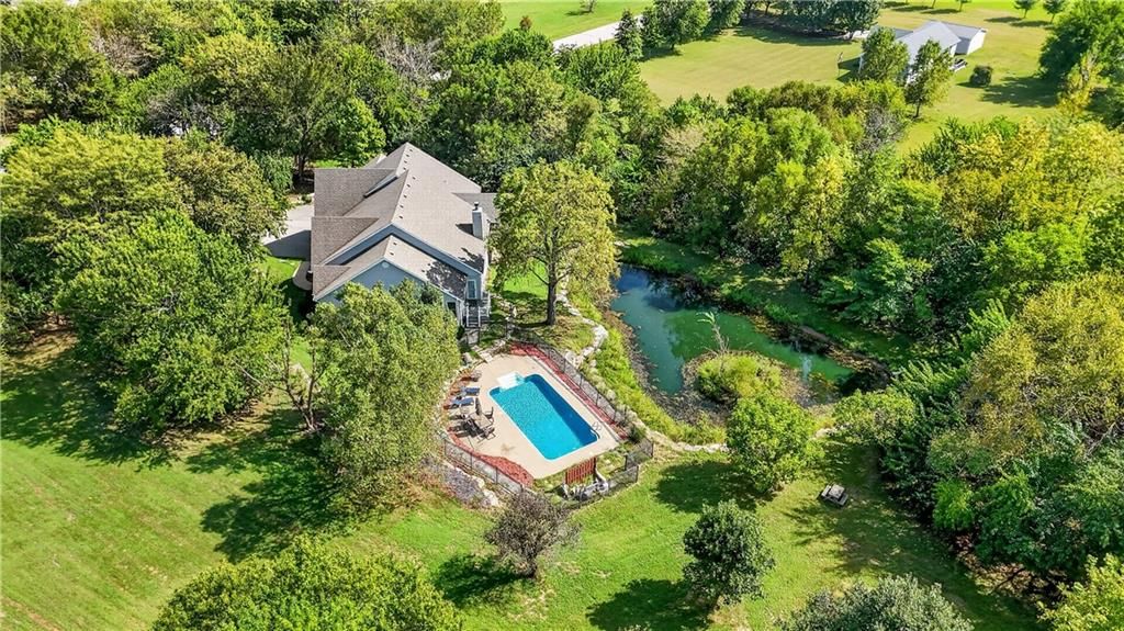 28098 Overbrook Road — photo 88