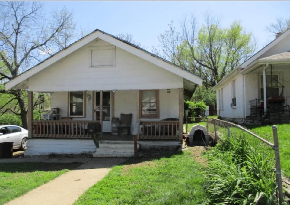 1827 E 82nd Terrace, Kansas City, MO