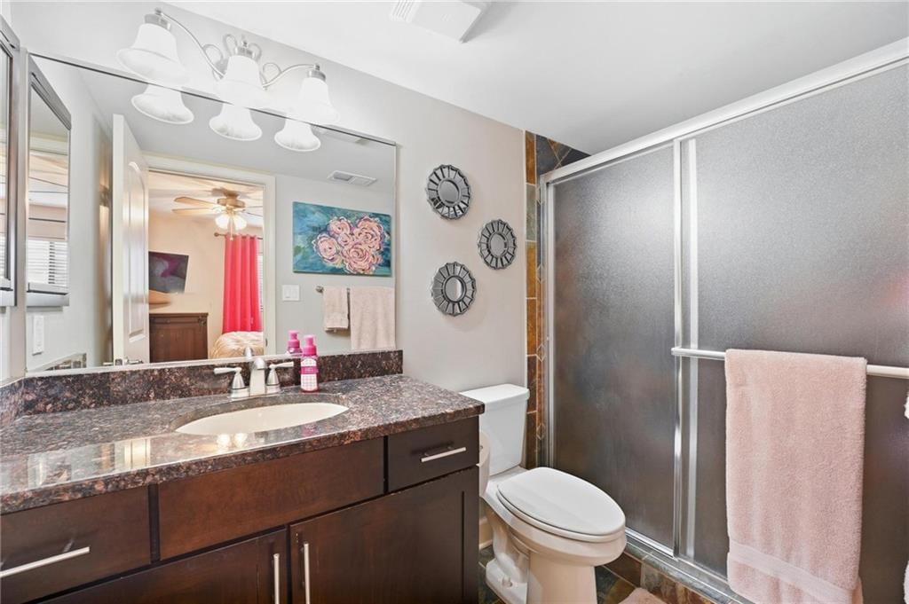 506 W 10th Street — photo 17