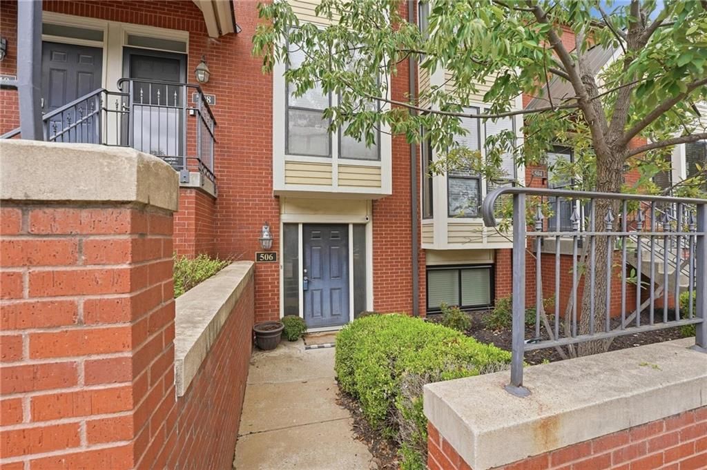 506 W 10th Street — photo 23