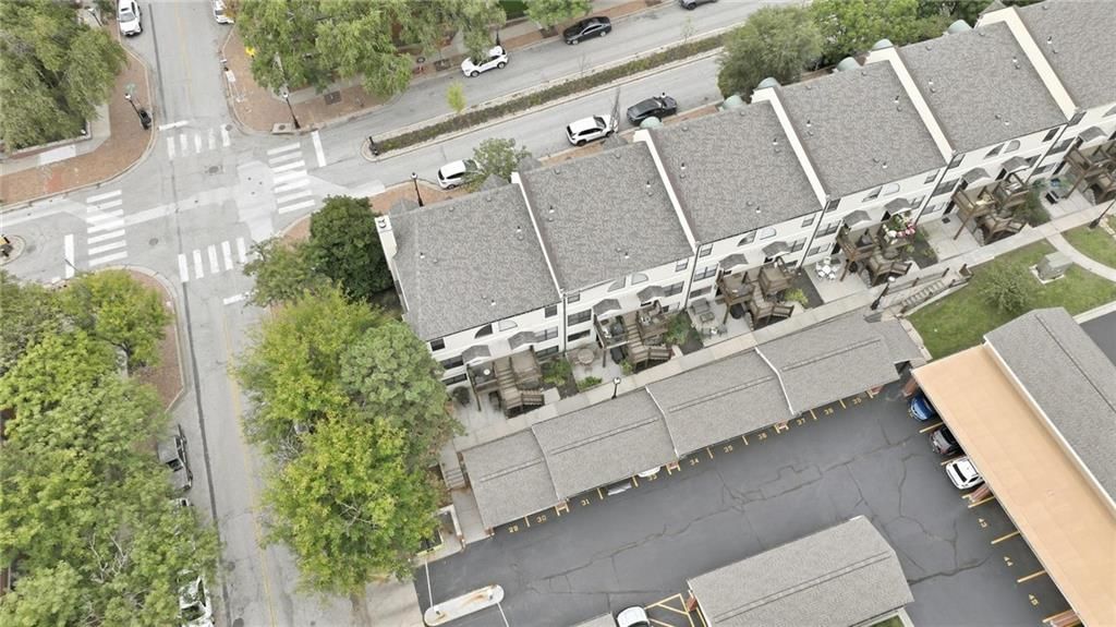 506 W 10th Street — photo 30