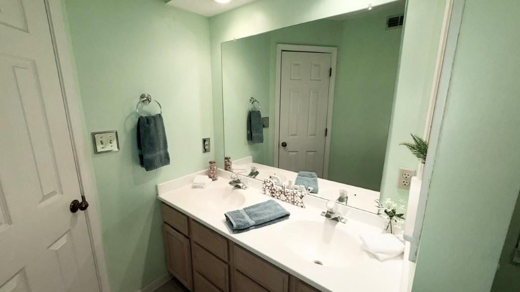4015 S Crysler Avenue — photo 15
