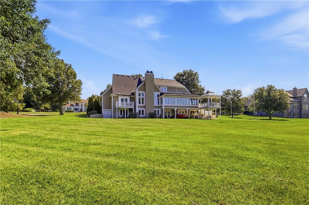 Photo 6 of 51 - 15592 S Greenwood Street, Olathe, KS 66062