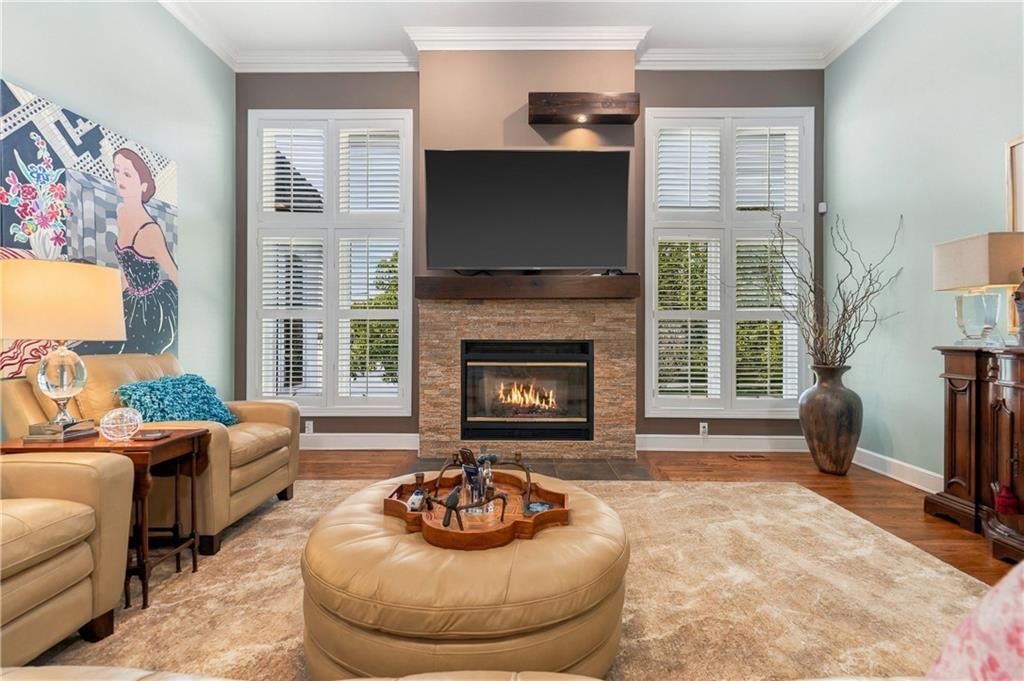 Photo 23 of 51 - 15592 S Greenwood Street, Olathe, KS 66062