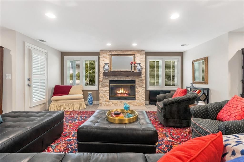 Photo 48 of 51 - 15592 S Greenwood Street, Olathe, KS 66062