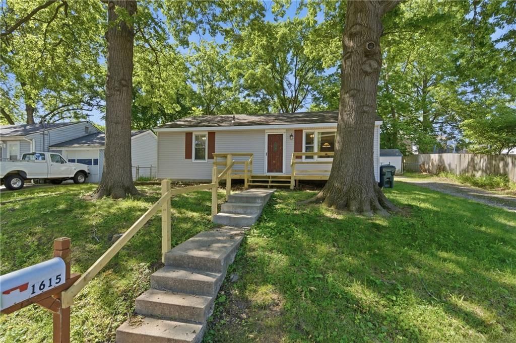 1615 Terry Street — photo 1