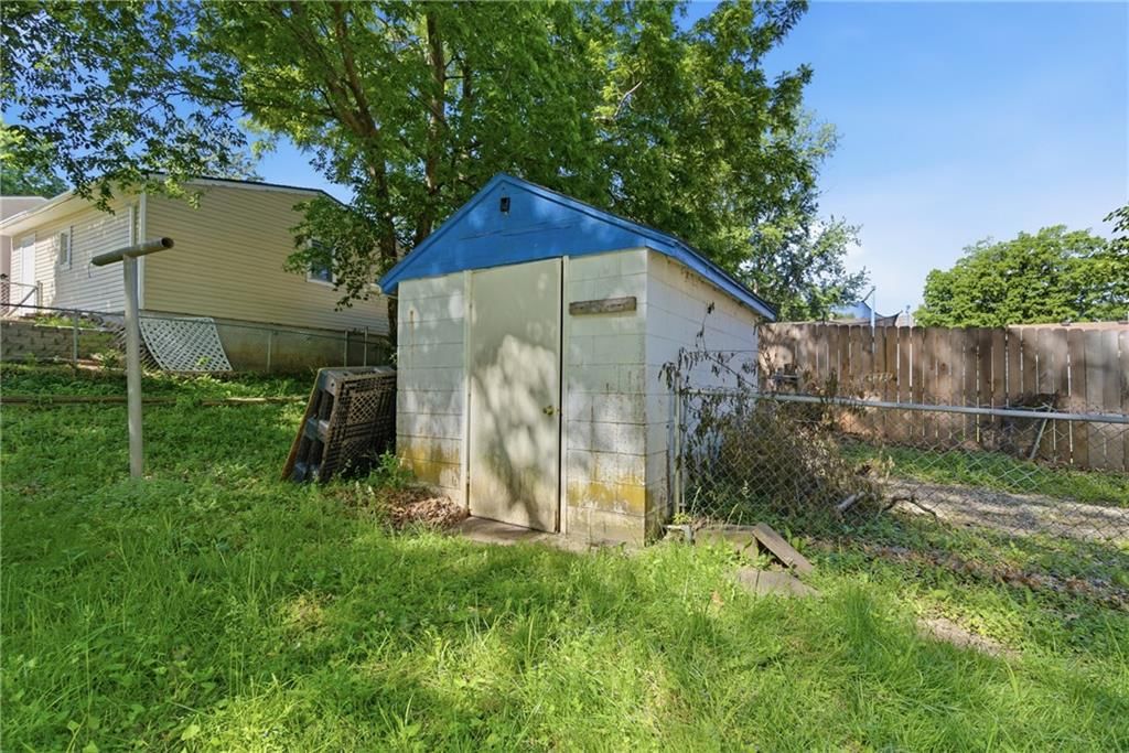 1615 Terry Street — photo 22