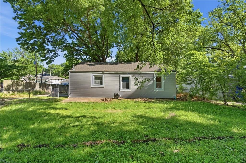 1615 Terry Street — photo 23