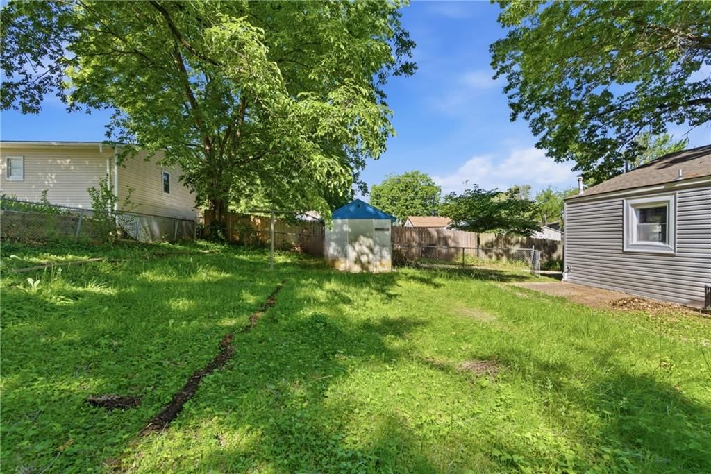 1615 Terry Street — photo 24