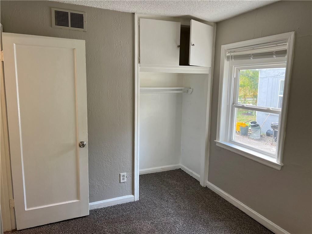 Photo 18 of 20 - 1836 E 77th Street, Kansas City, MO 64132