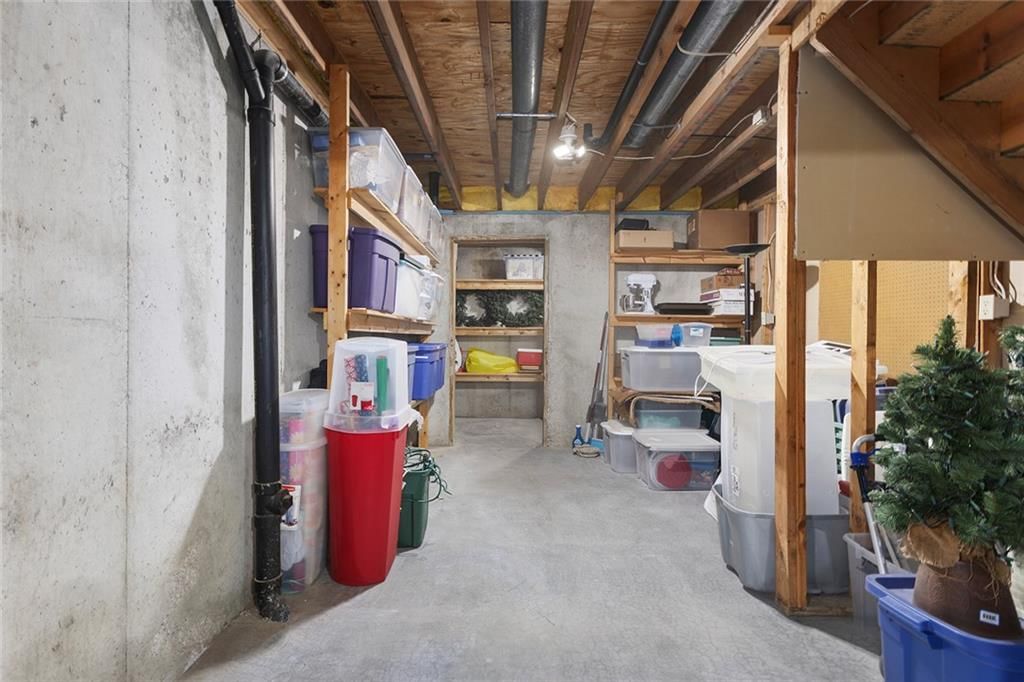 1533 Canterbury Lane — photo 36