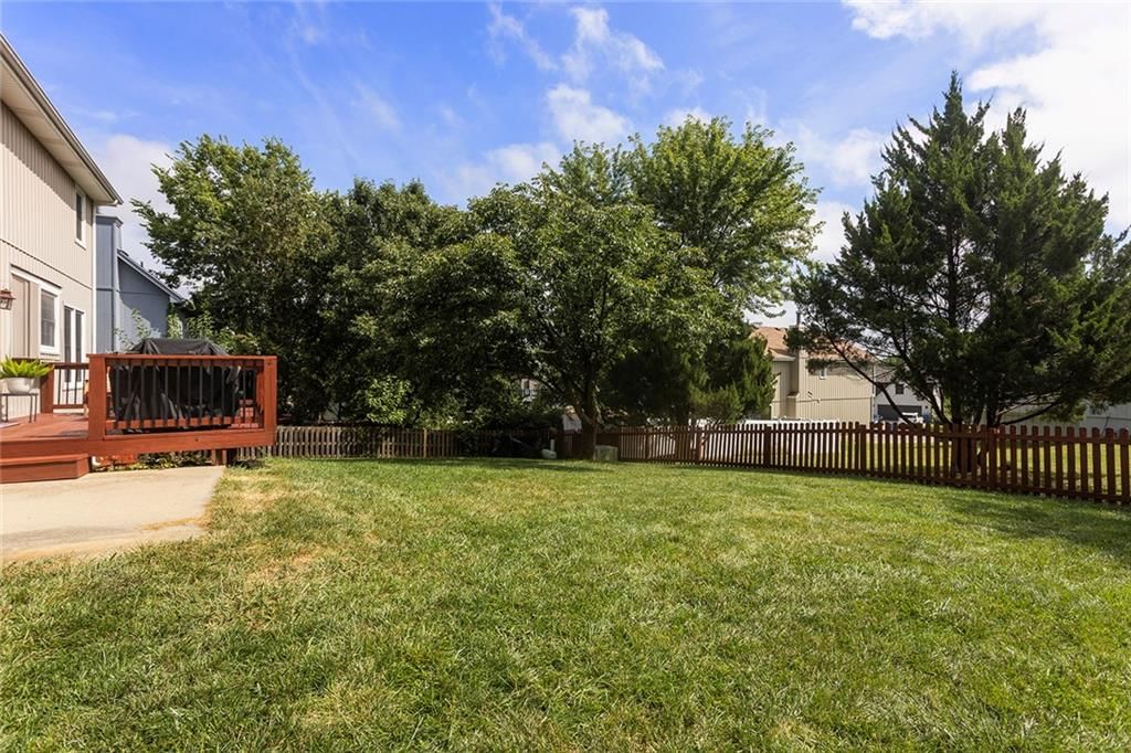 1533 Canterbury Lane — photo 39
