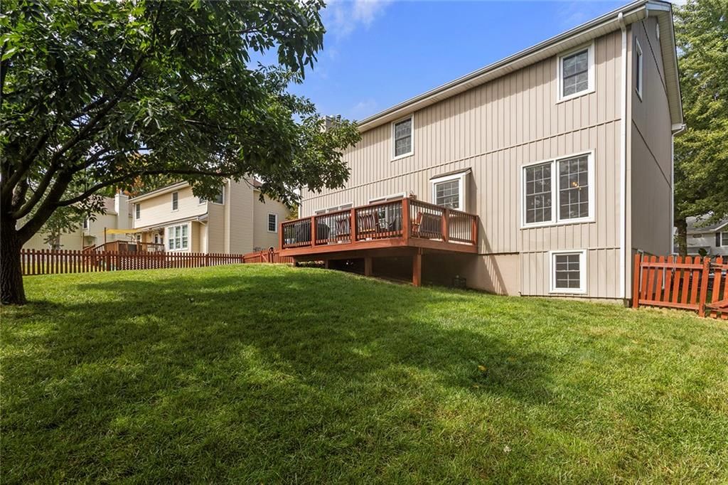 1533 Canterbury Lane — photo 42